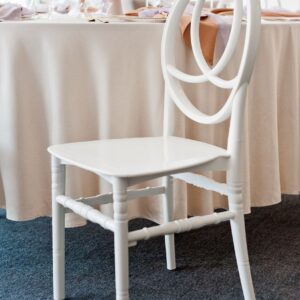 krzesła phoenix, krzeslo ślubne, białe krzesła, krzesła chiavari białe